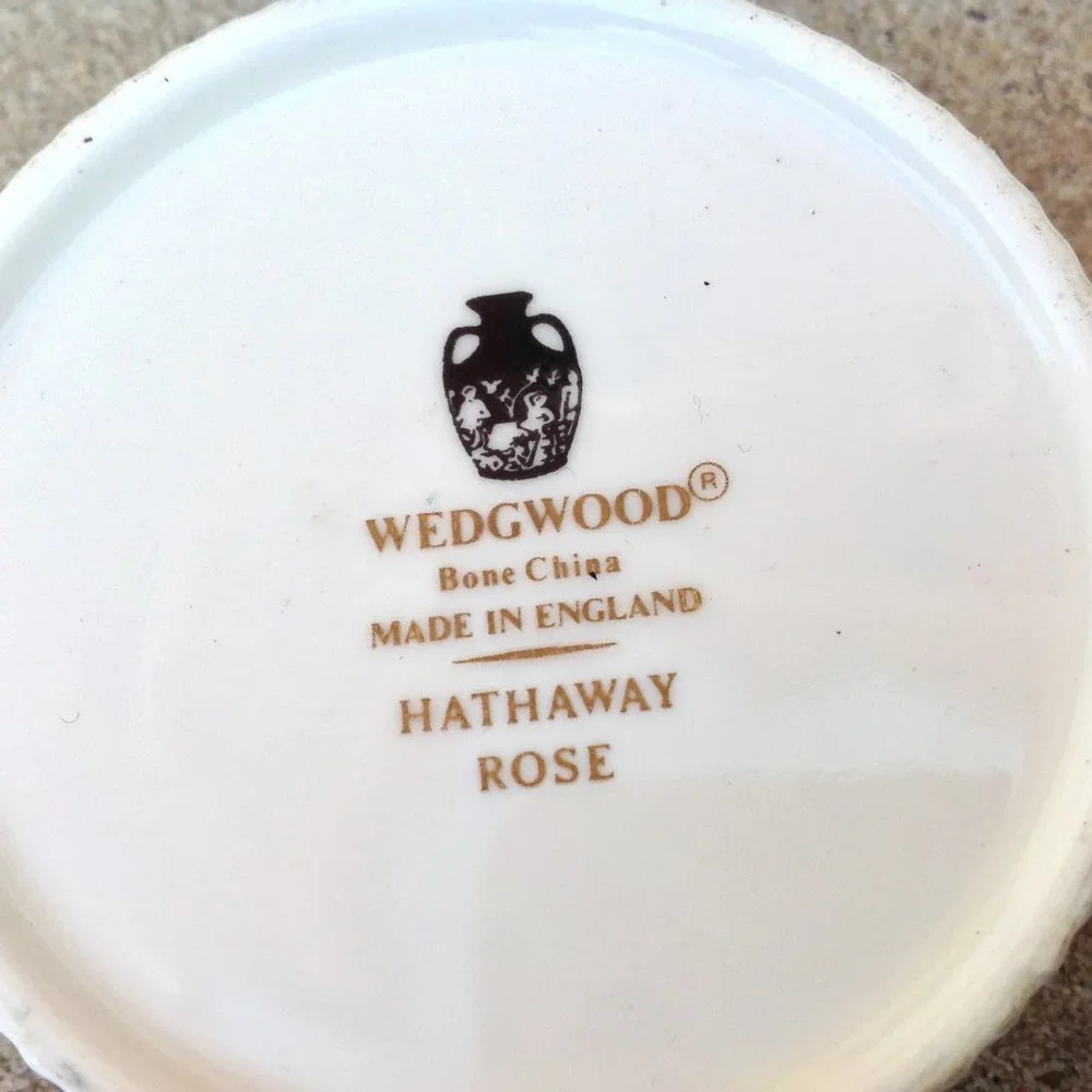 Wedgwood Bone China 3x Vanity Storage Hathaway Rose Pattern